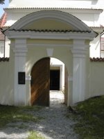 Brána do pohořského kostela